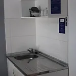 La Hotel *