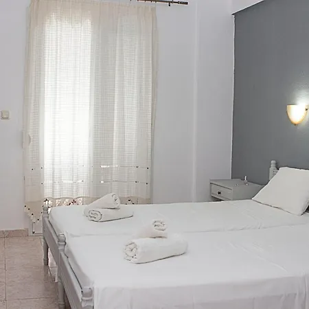Hotel La *